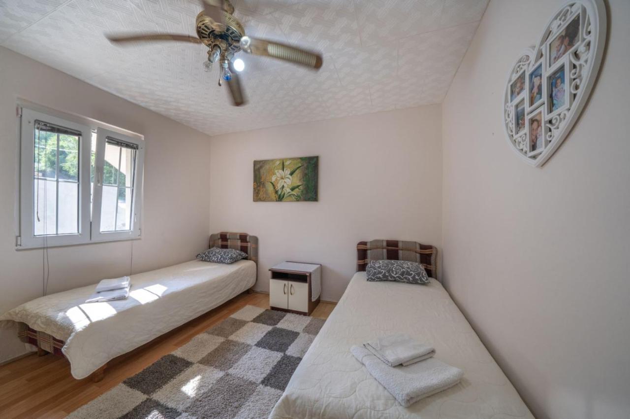 Apartments Zeko Donji Morinj Luaran gambar