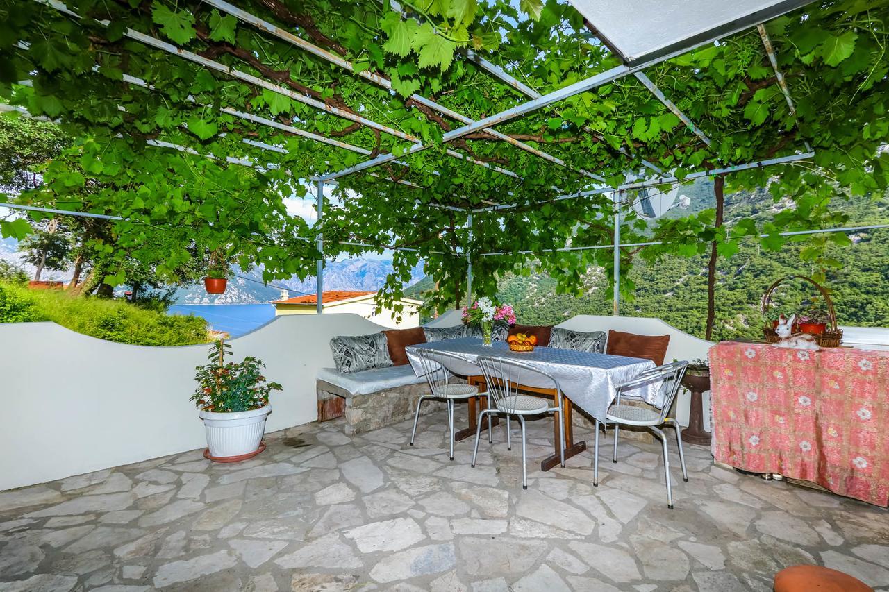 Apartments Zeko Donji Morinj Luaran gambar