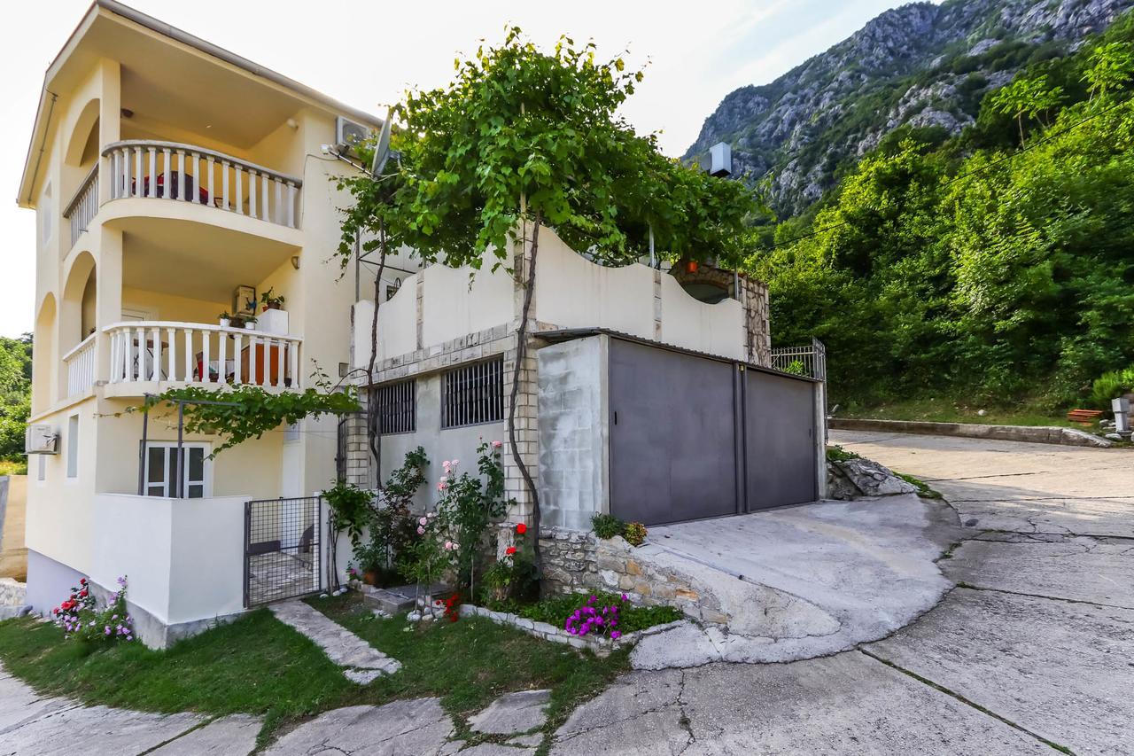 Apartments Zeko Donji Morinj Luaran gambar